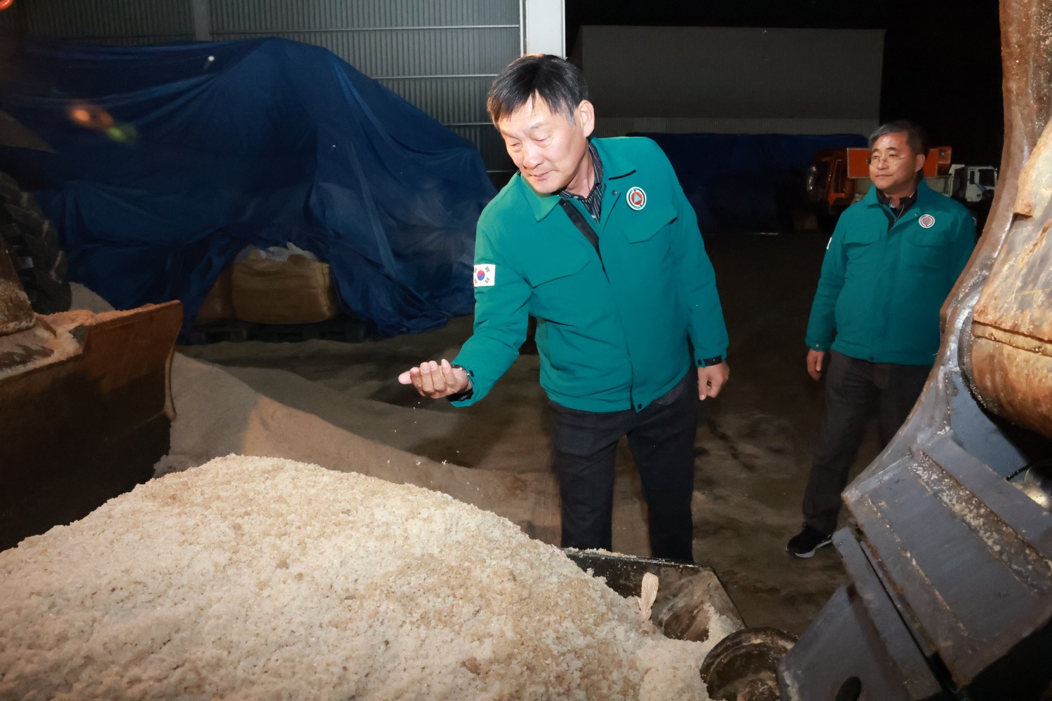 제천시의회 박영기 의장, 겨울철 제설 기동반 등 제설작업 근로자 격려