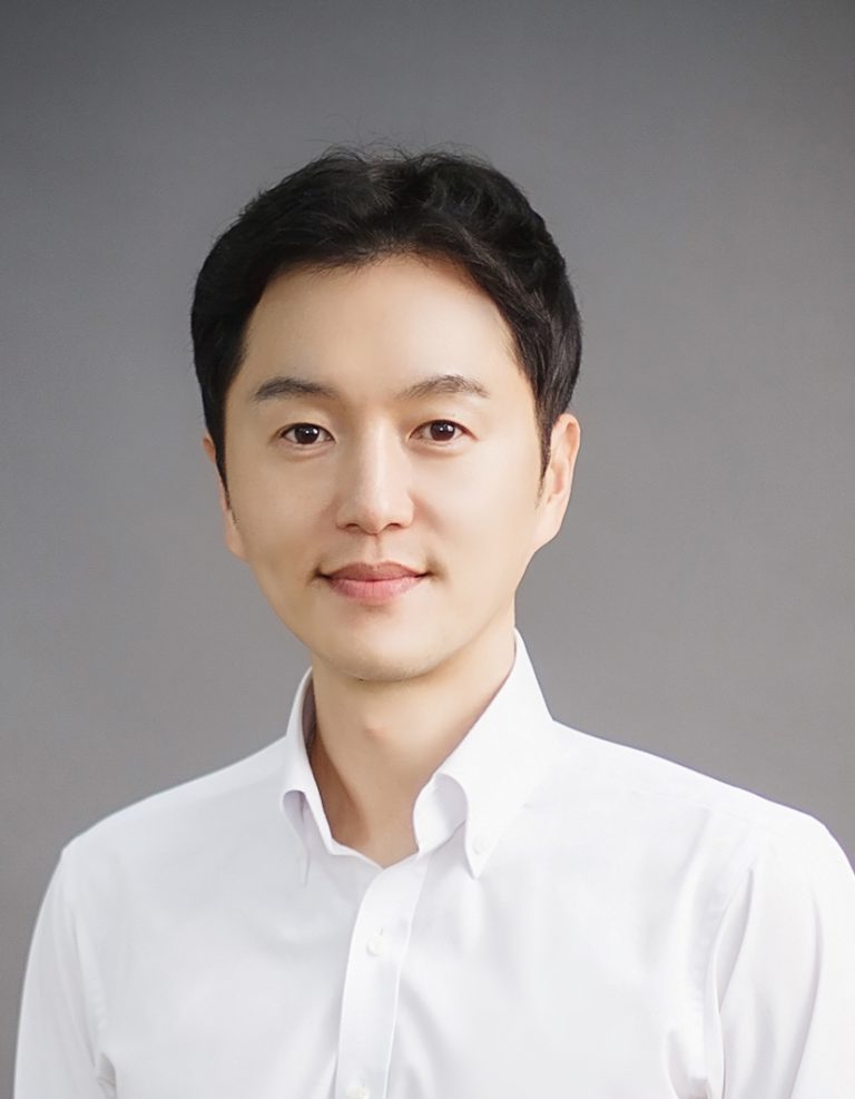 총장님 프로필
